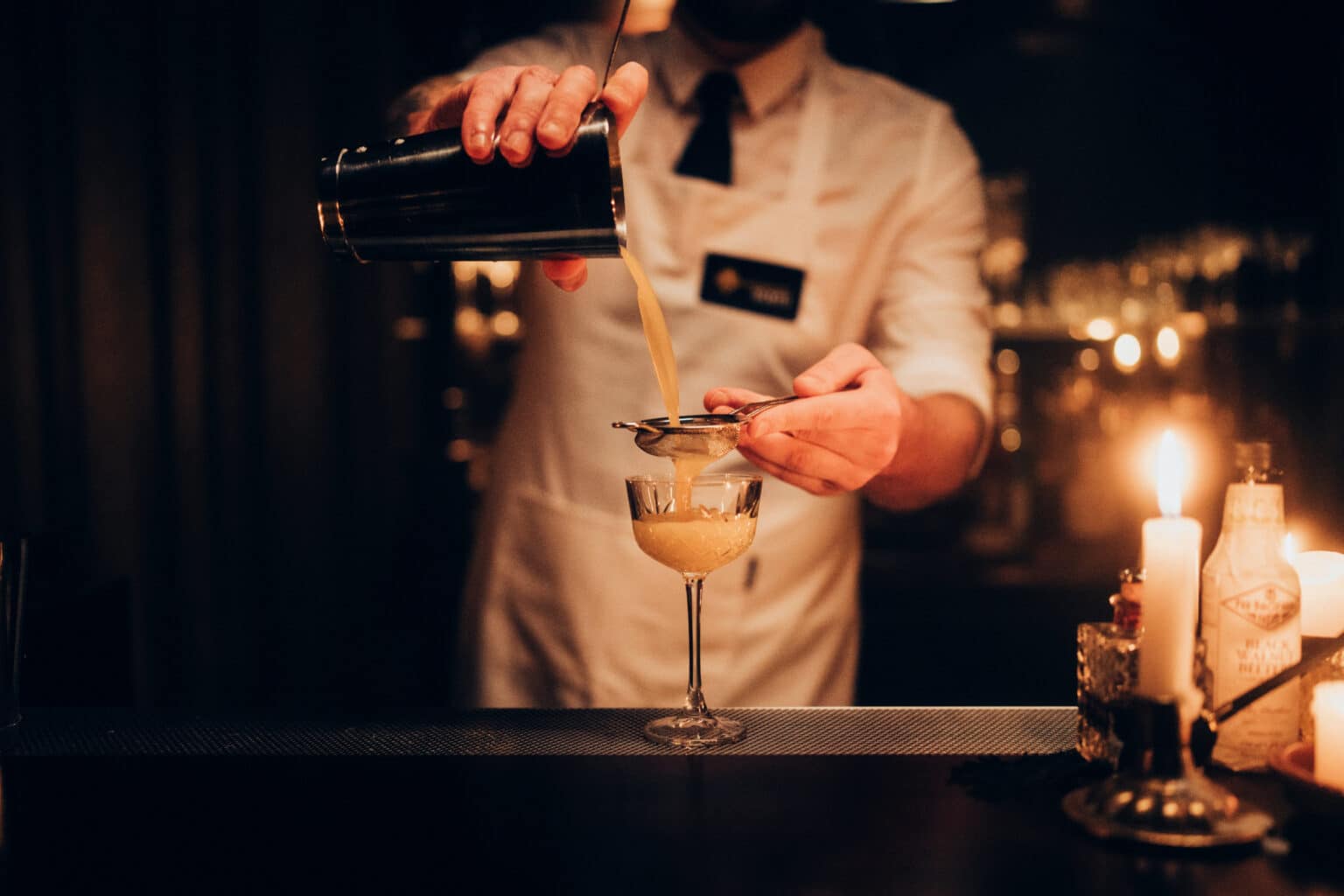 SECRETS POP-UP COCKTAILBAR